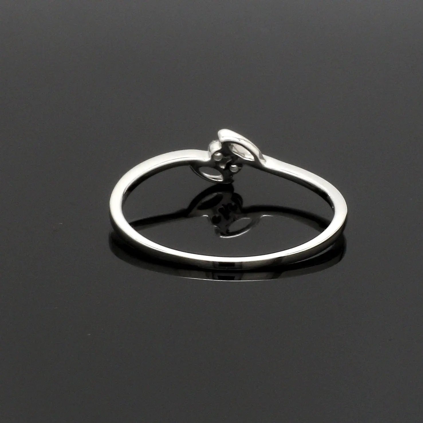 Girl platinum store ring