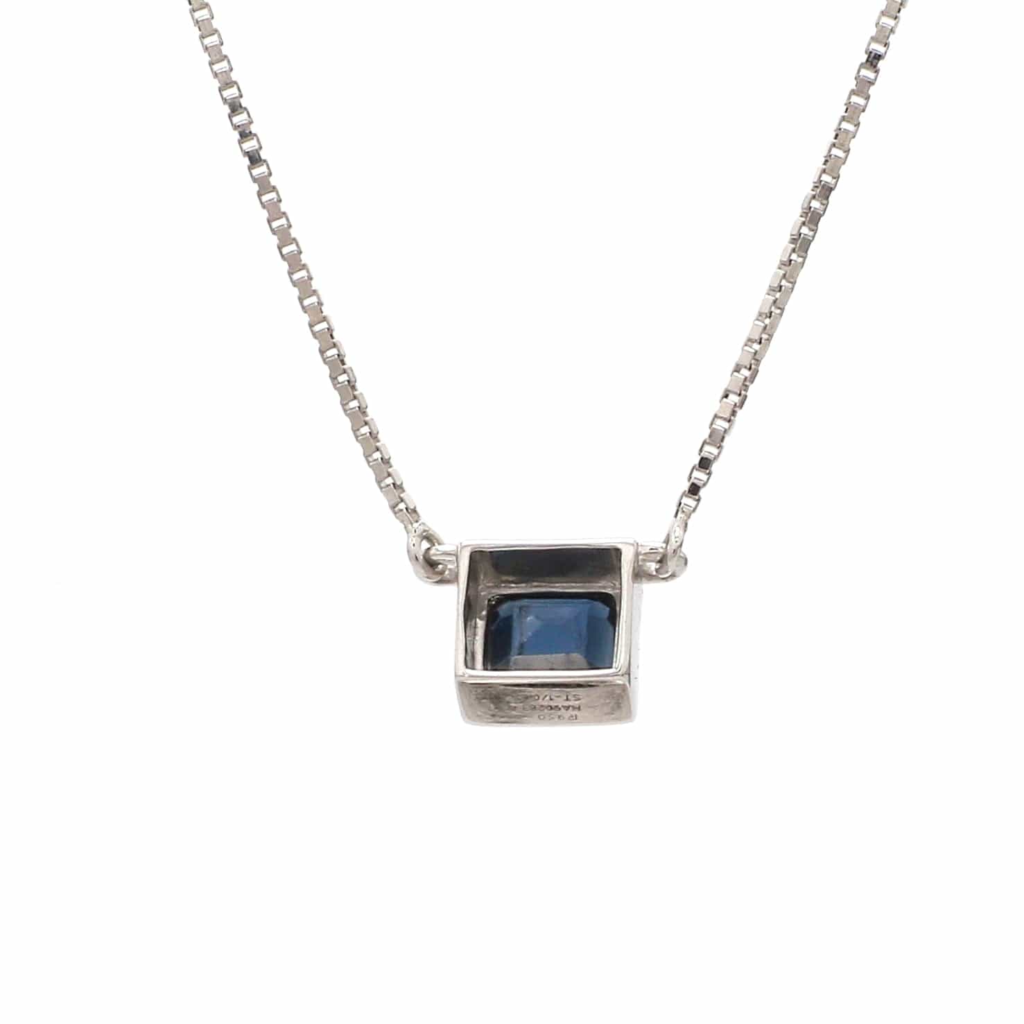 Jewelove™ Pendants Blue Sapphire Pendant in Platinum JL PT P 317