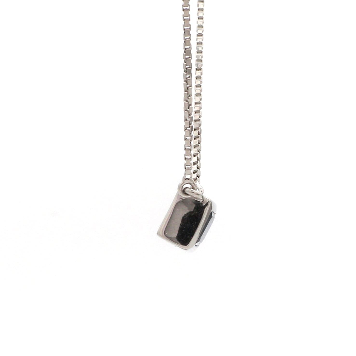 Jewelove™ Pendants Blue Sapphire Pendant in Platinum JL PT P 317