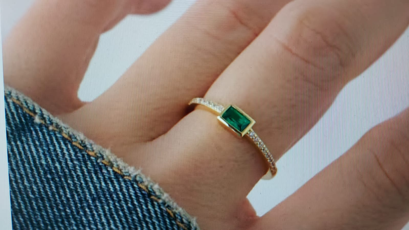 Jewelove™ Rings Customised Platinum Ring with Emerald